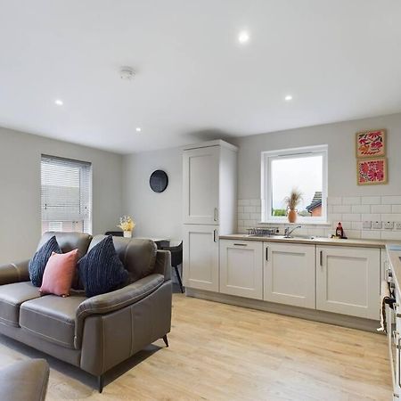 Contemporary 2-Bedroom Apartment 贝尔法斯特 外观 照片