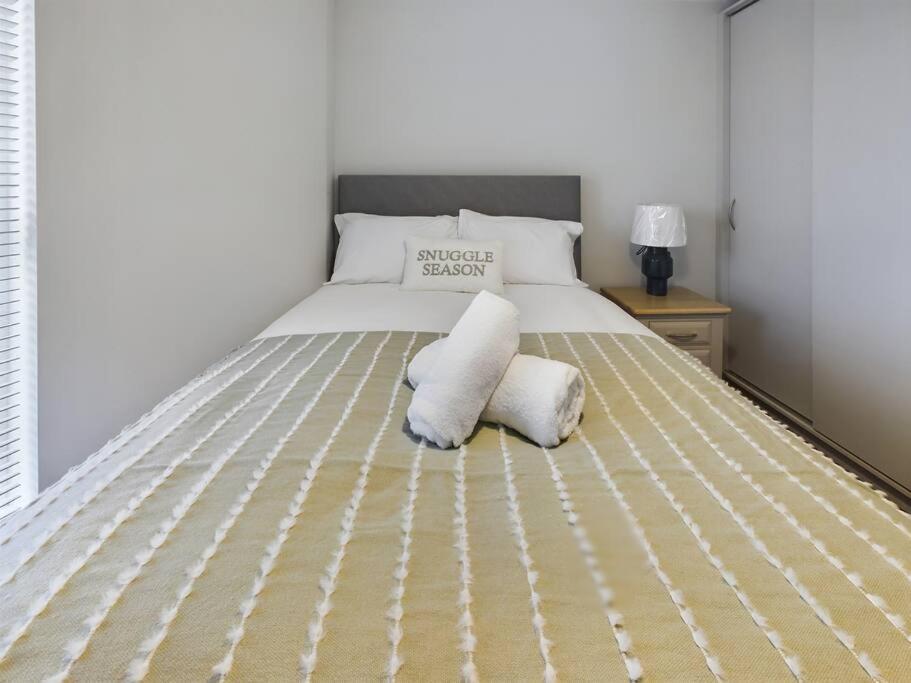 Contemporary 2-Bedroom Apartment 贝尔法斯特 外观 照片